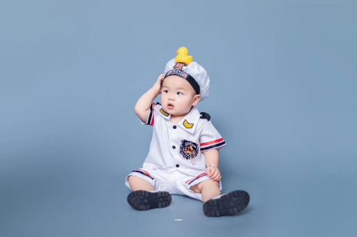 新泰宝宝几个月可以爬行